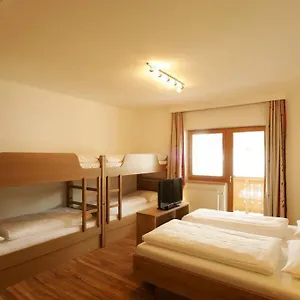Hotel Familien & Wohlfuhlhotel Johanneshof, Saalbach