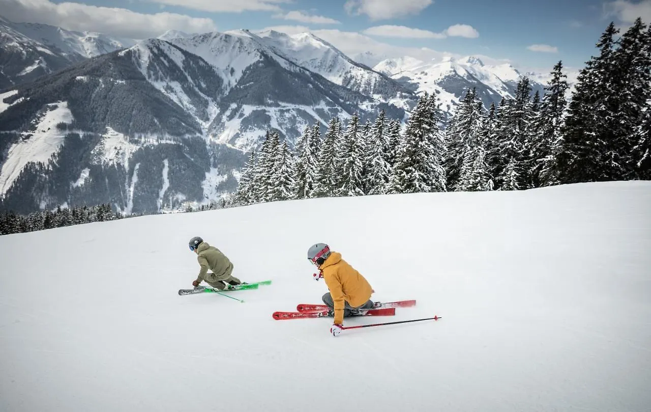 Hotel Bärenbachhof Saalbach-Hinterglemm 3*,